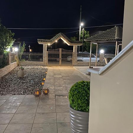 אמודיה Villa Elva מראה חיצוני תמונה